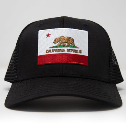 Iowa Flag Hat for Men and Women – Adjustable Snapback Trucker Baseball Cap by International Tie (All Black)