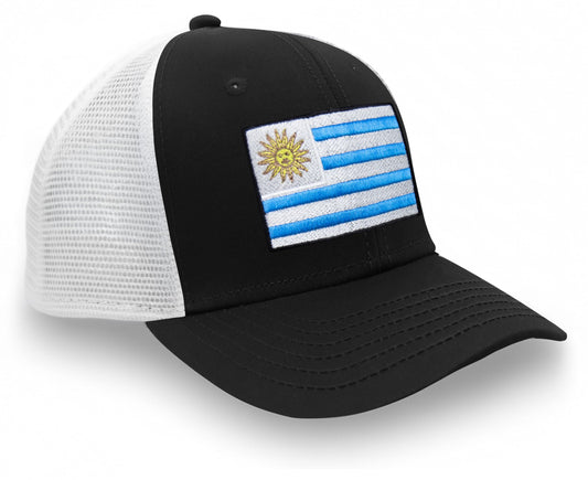 Uruguay Snapback Trucker | Black White