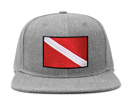 International Tie Scuba Diver Hat for Men and Women, Adjustable Snapback Trucker Baseball Cap with Embroidered Scuba Flag (Grey Flatbill)
