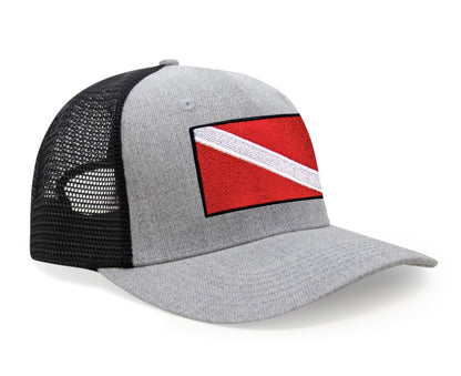 International Tie Scuba Diver Hat for Men and Women, Adjustable Snapback Trucker Baseball Cap with Embroidered Scuba Flag (Grey Black)